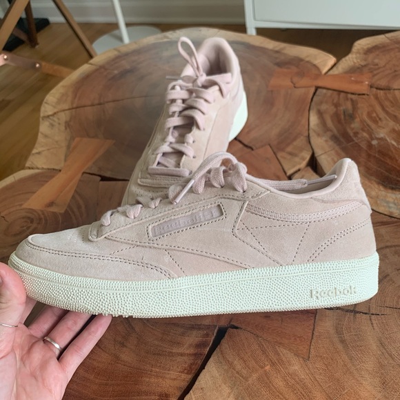 Classic Vintage Reebok’s - Picture 6 of 10